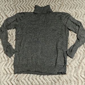 Heathered Gray Turtleneck - Size Medium